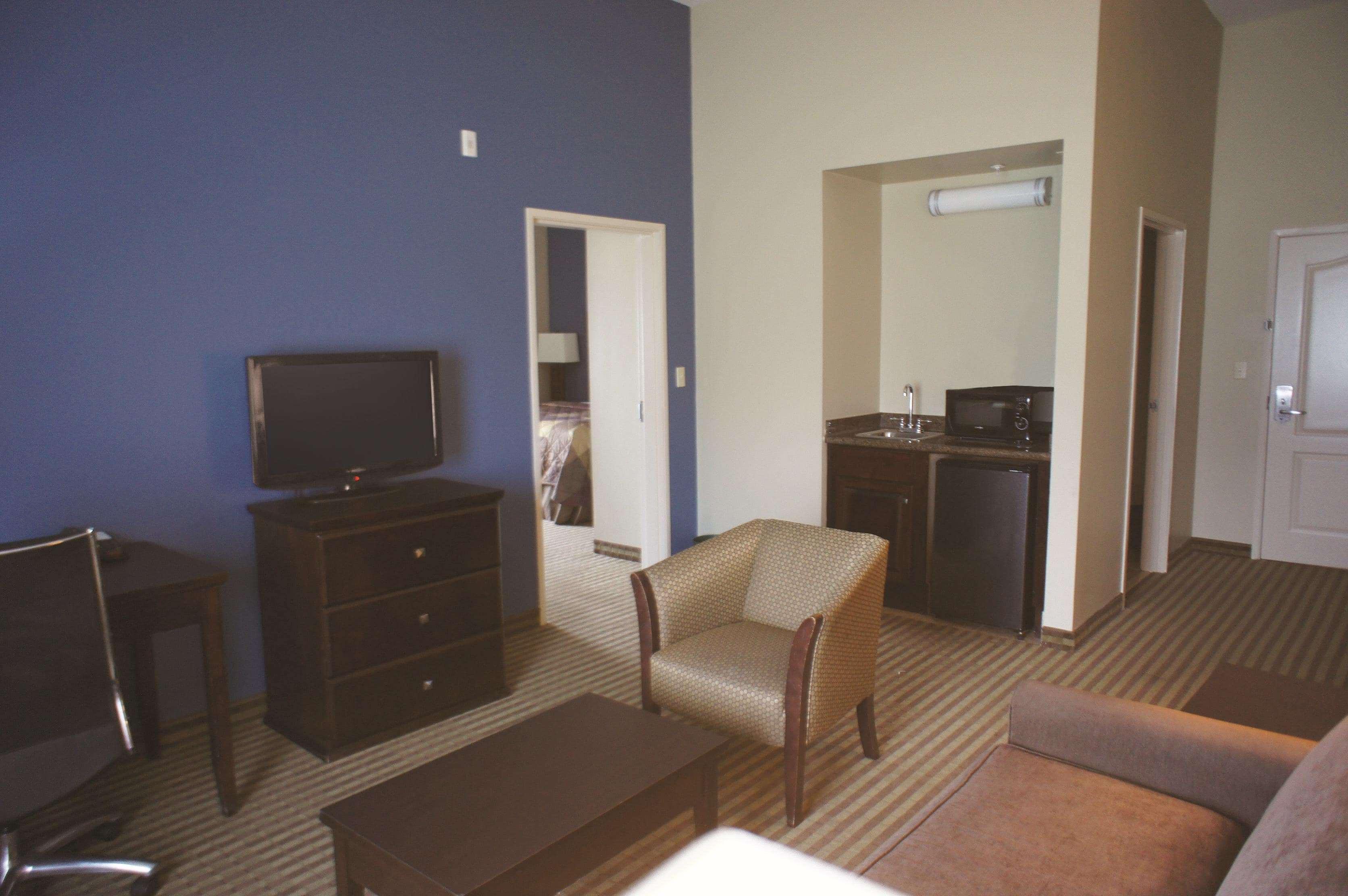 La Quinta Inn & Suites By Wyndham Broussard - Lafayette Area Екстер'єр фото
