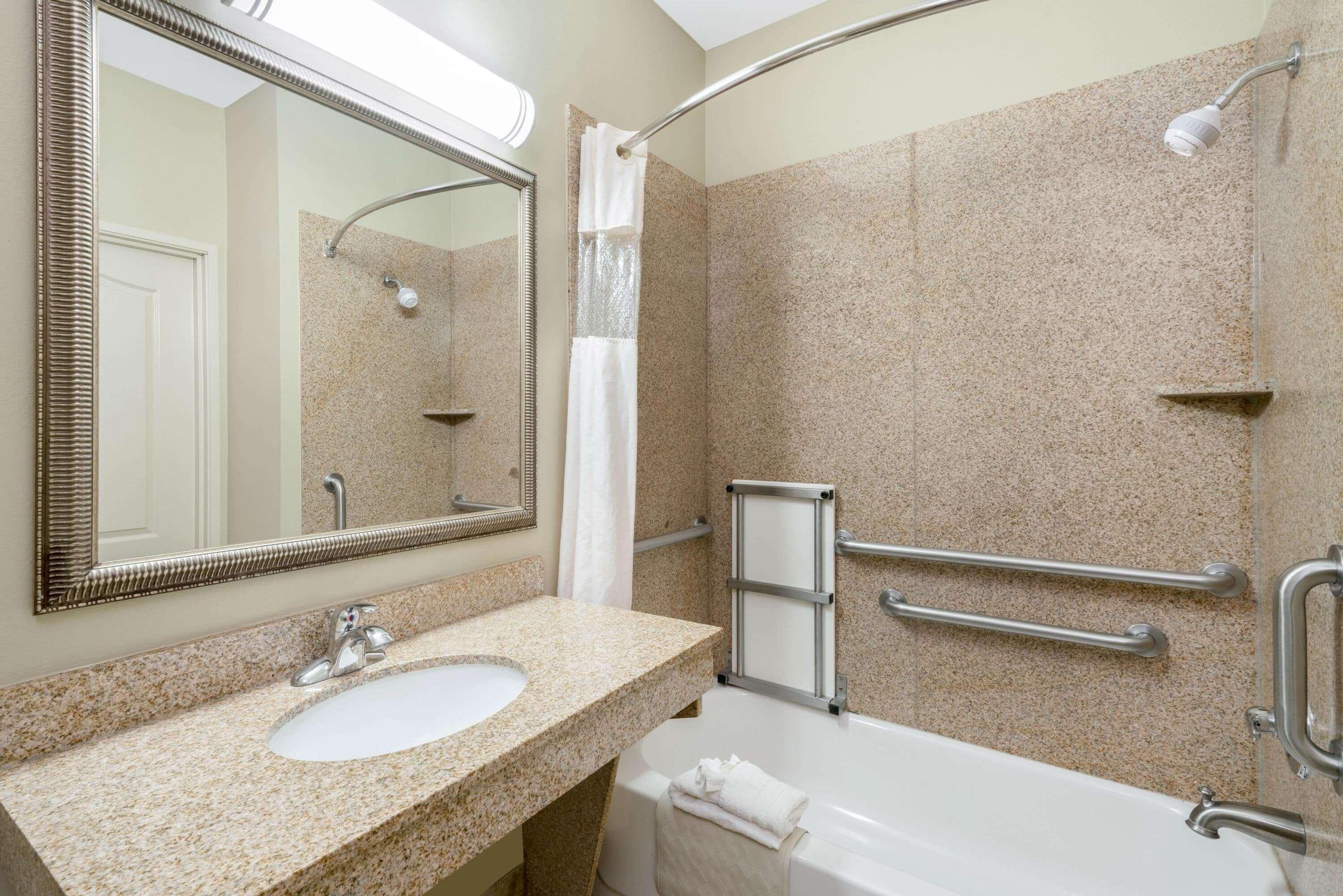 La Quinta Inn & Suites By Wyndham Broussard - Lafayette Area Екстер'єр фото